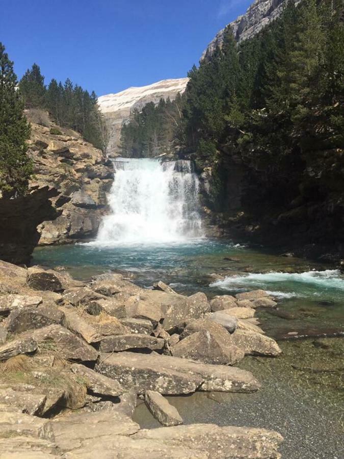 Leyendas Del Pirineo Fiscal Exteriör bild